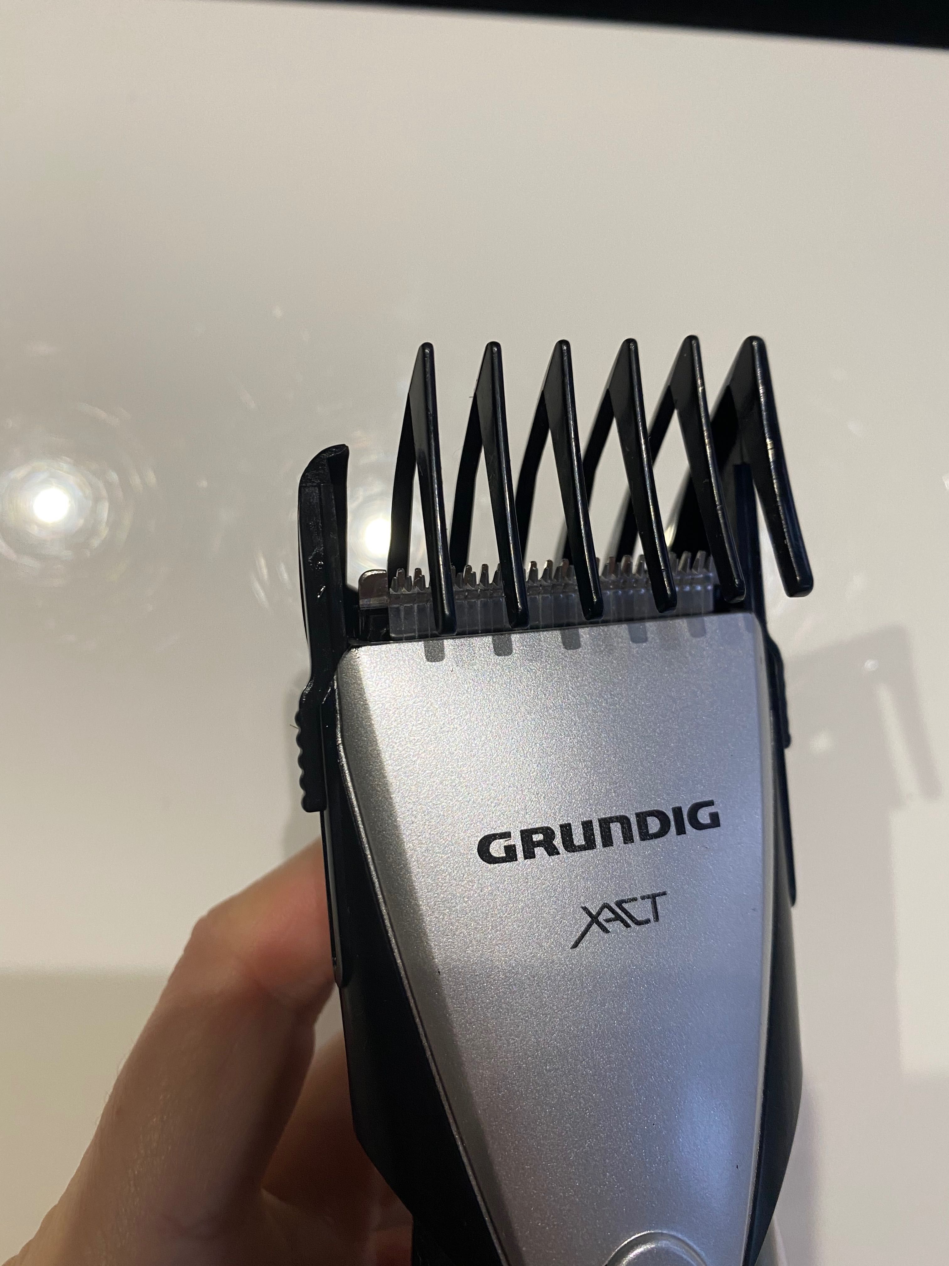 Grundig MC 3140 trymer do włosów i brody MC 3140