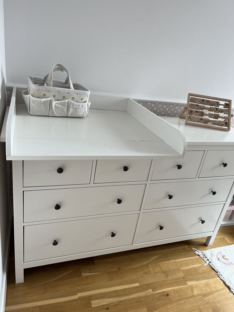 Hemnes Ikea komoda biała duża z przewijakiem