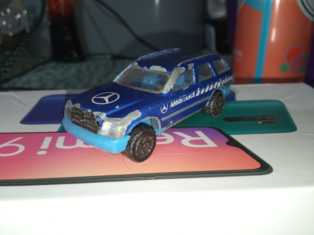 Mercedes 300 TE majorette nie hot wheels granat