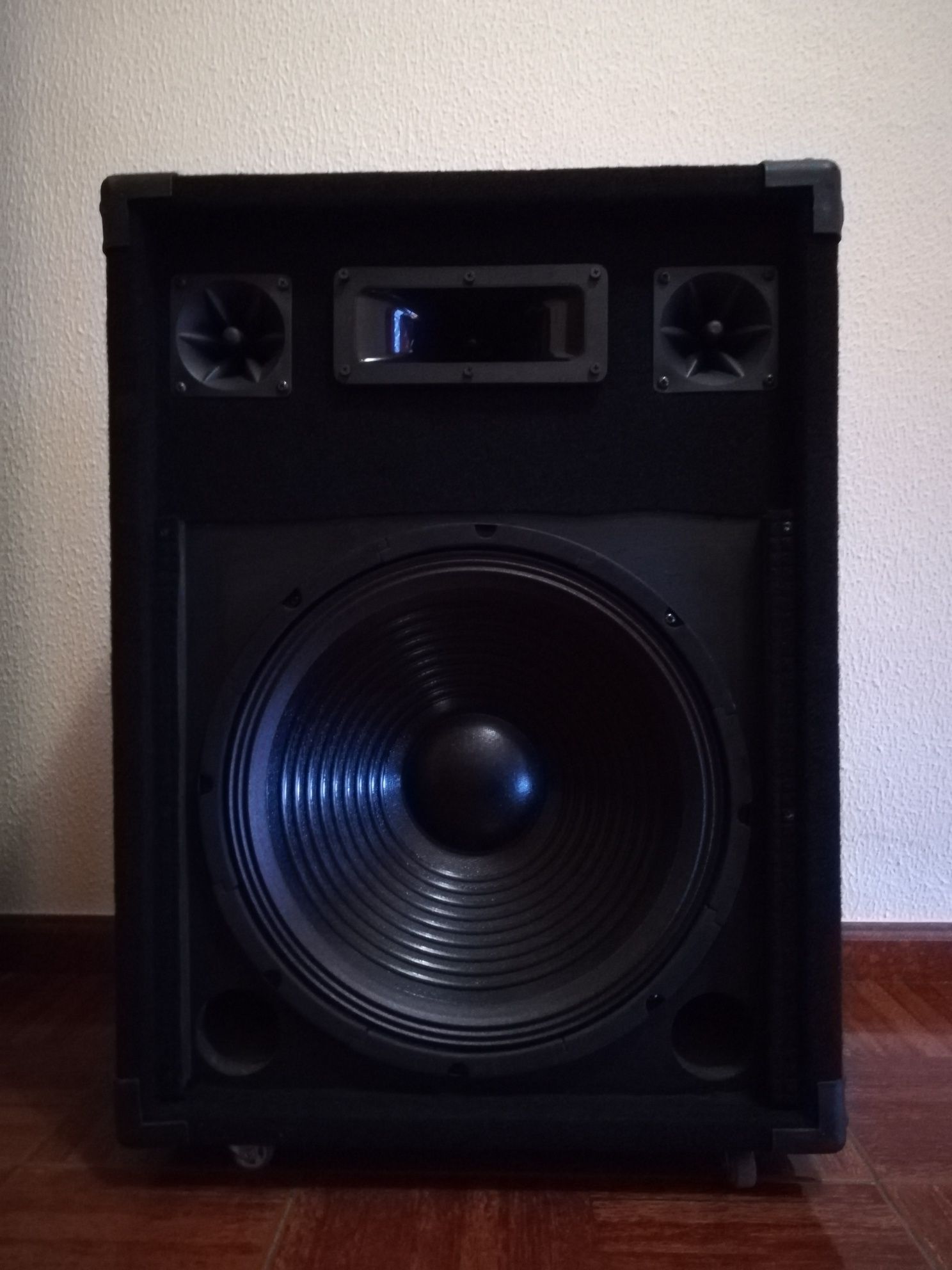 Coluna som 200 Watt 3 vias