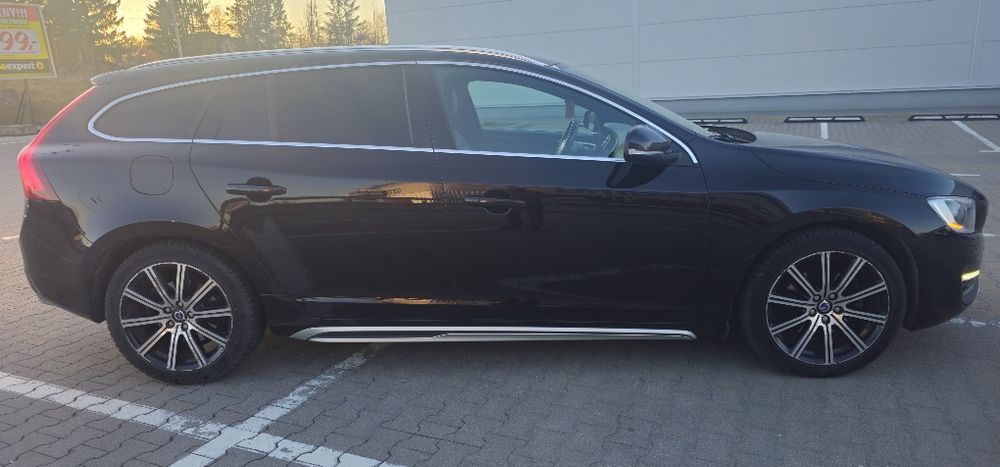 Volvo v60 bogata wersja
