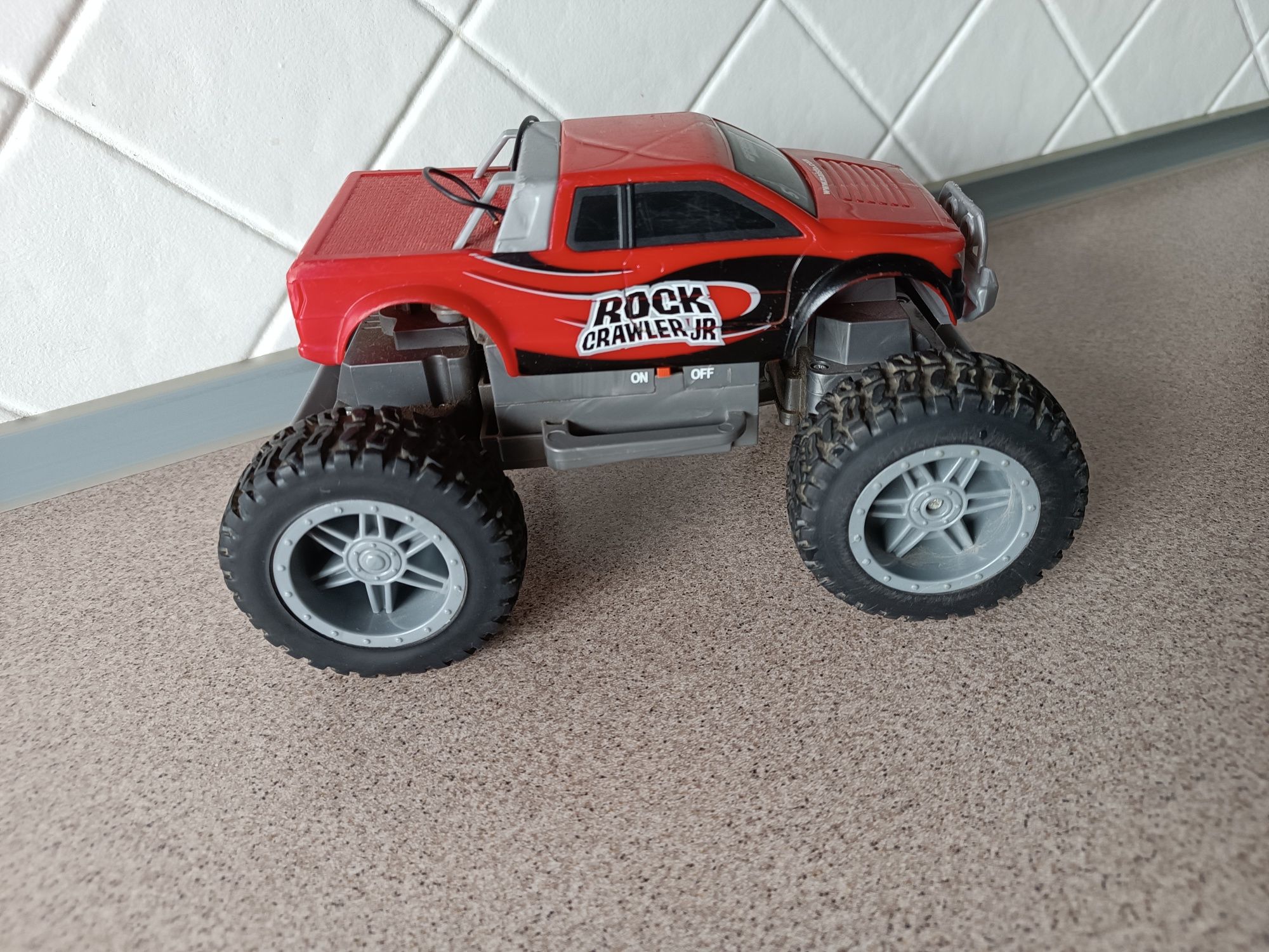 Samochód zdalnie sterowany ROCK CRAWLER JR, czerwony