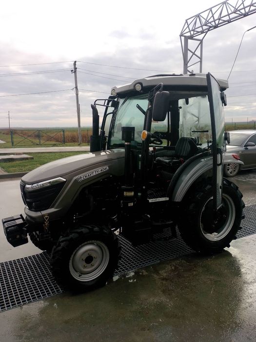 Продам трактор ..