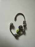 Vendo pulseira Pandora mais contas