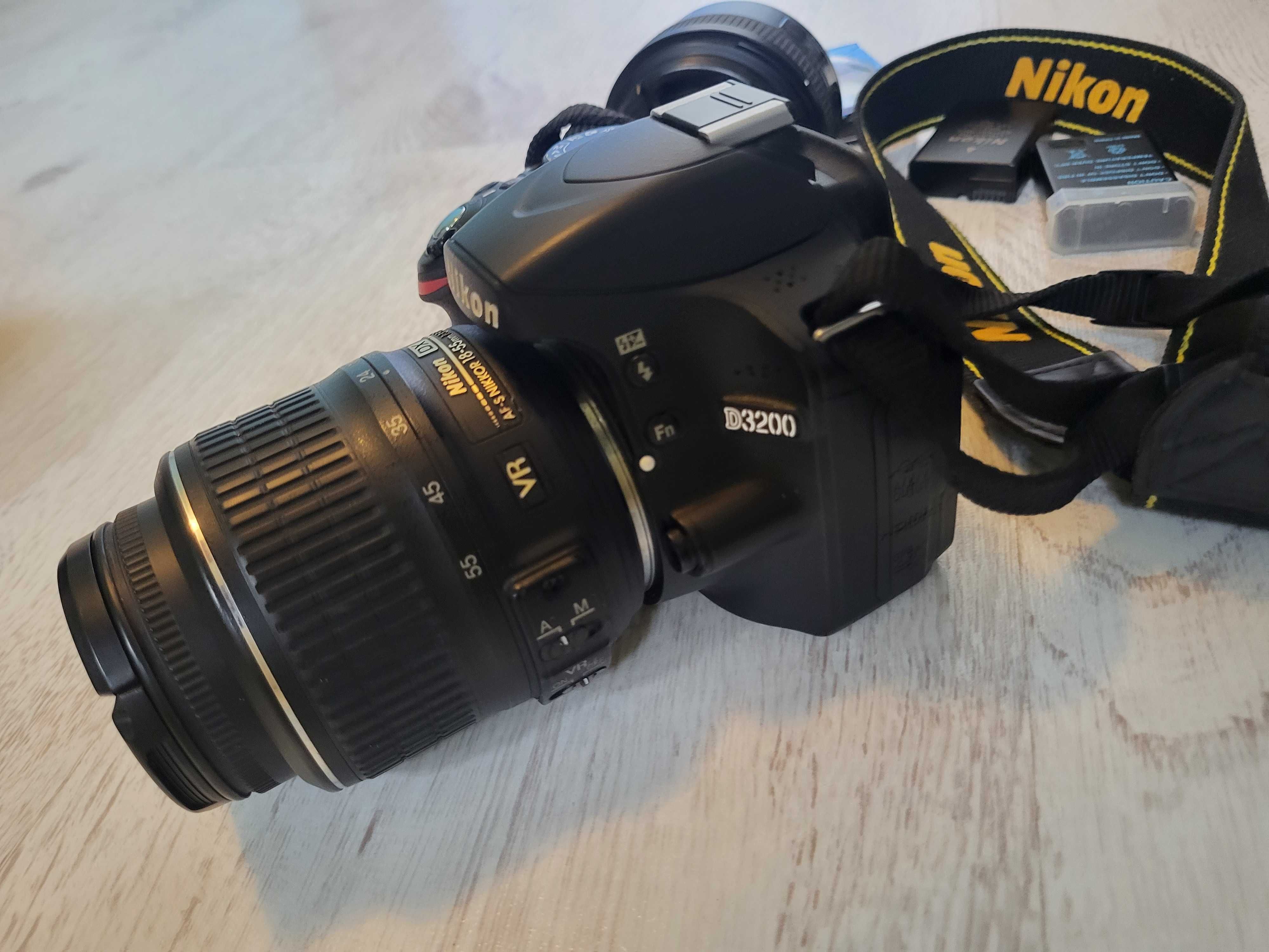 Nikon D3200 + Nikkor 18-55mm + Yongnuo YN50mm ,zestaw, mały przebieg!