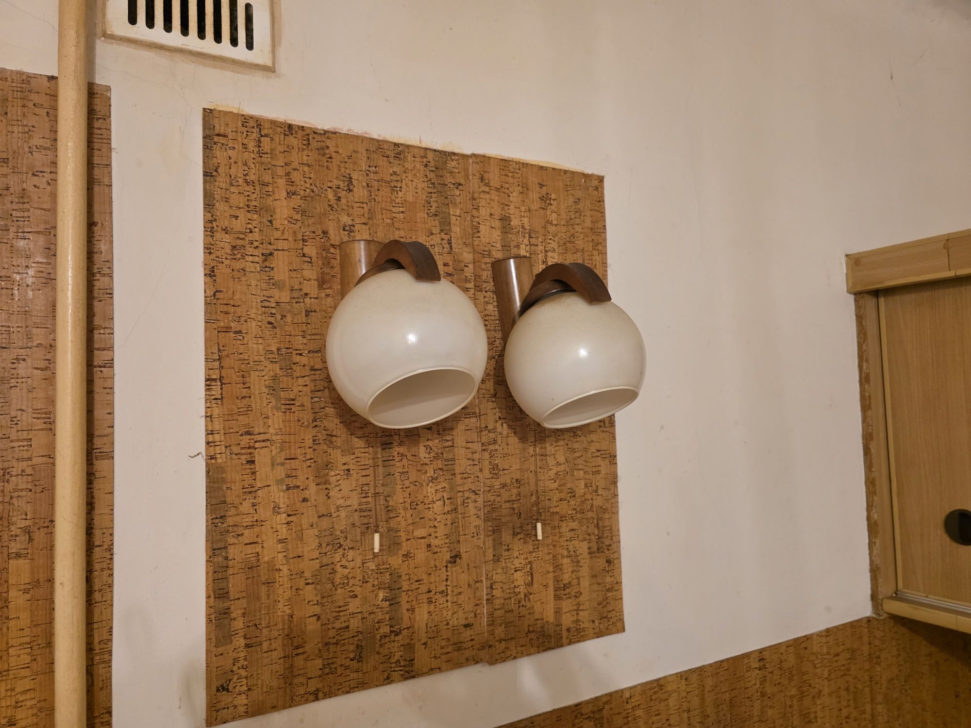 Zestaw lamp sufitowych i ściennych