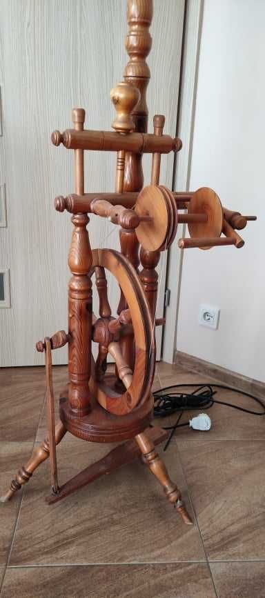 Lampa - kołowrotek z kloszem