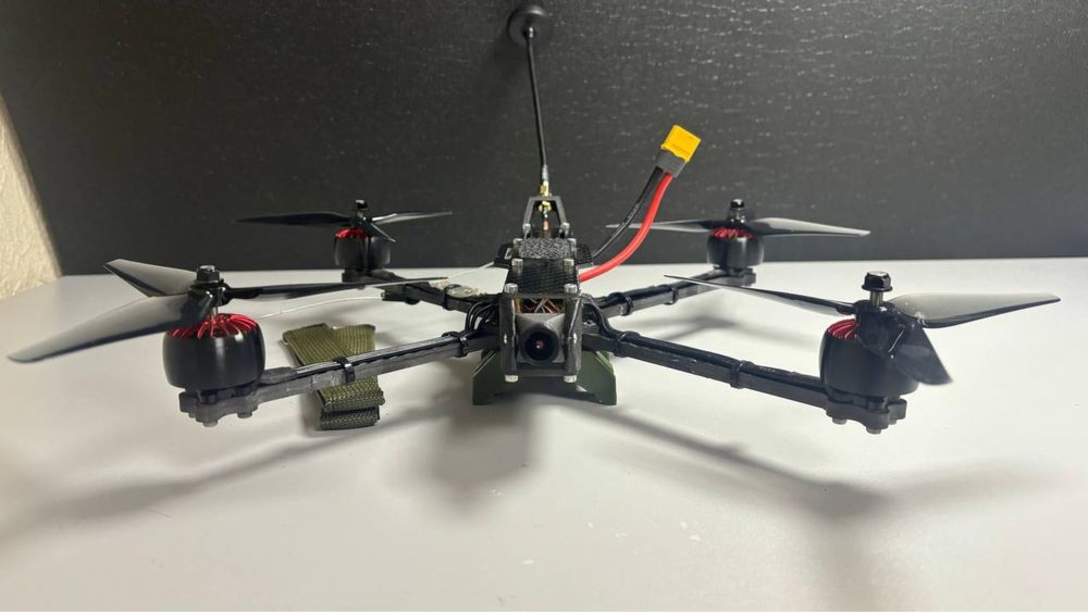fpv дрон 8 дюймів аналог новий повністю готовий до польоту