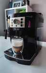 Automatyczny ekspres do kawy Delonghi Magnifica S - jak nowy
