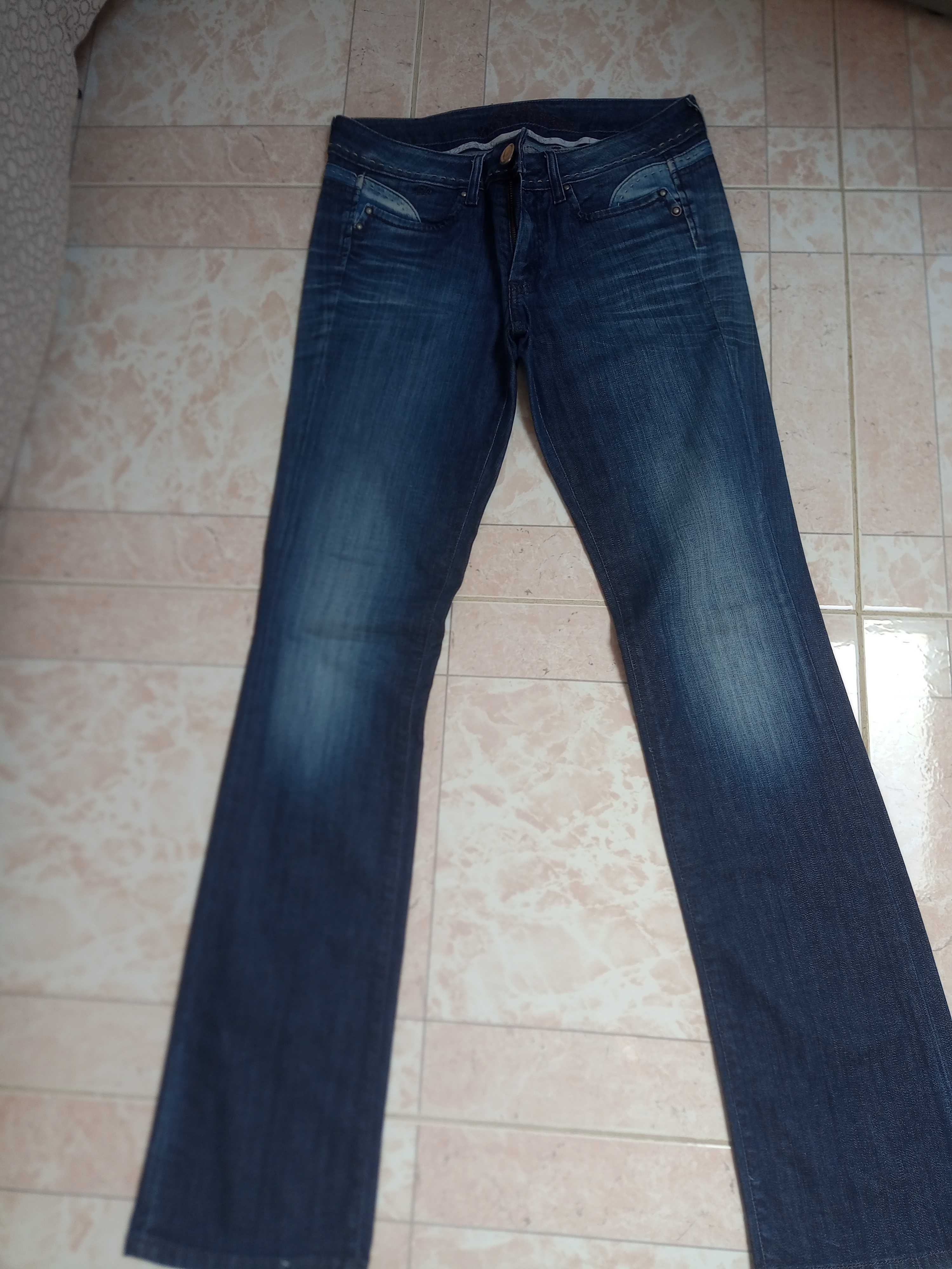 calças marca Pepe Jeans 73