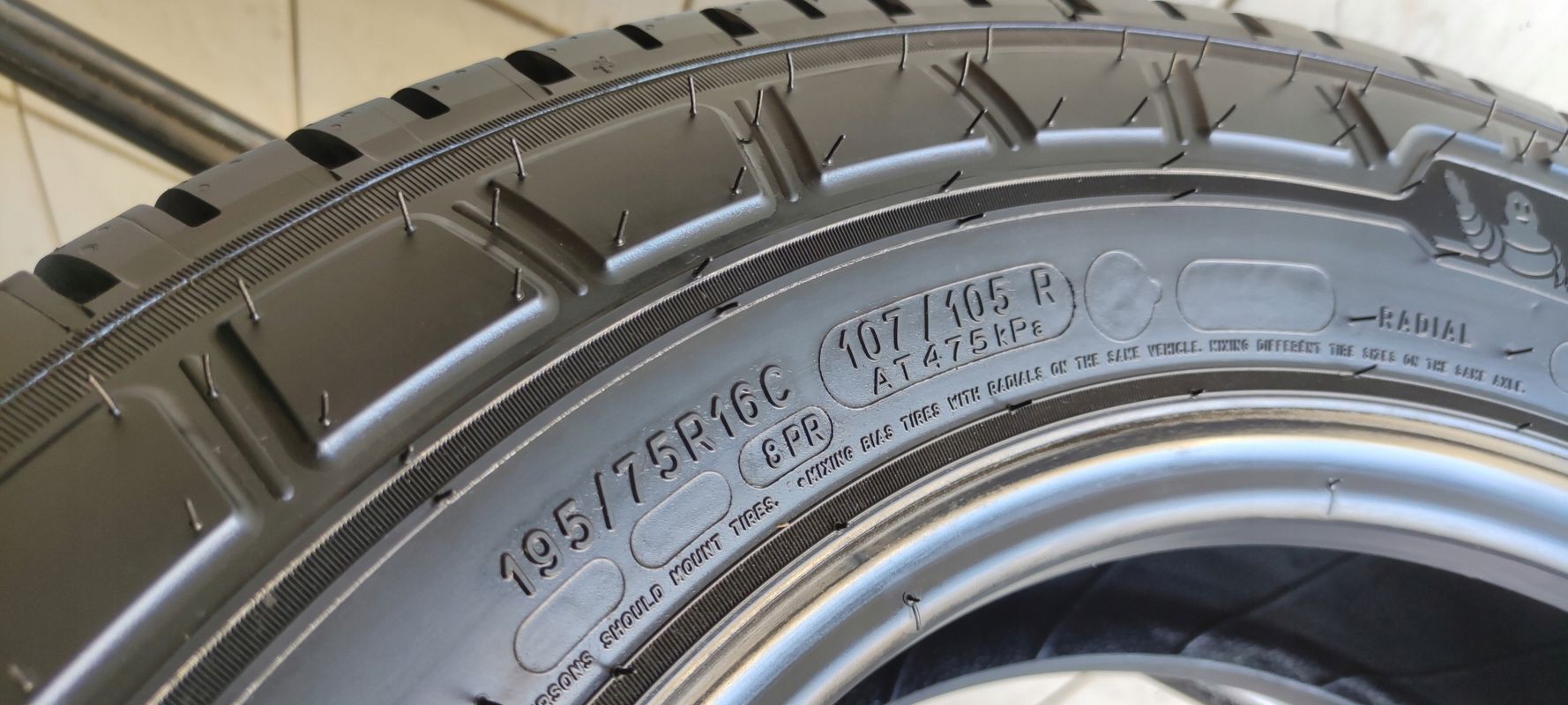 4x 195/75r16c Michelin Agilis 3/107/105r 2024r B/A/72dB