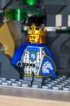 Lego minifigurka - Król z Zamku rycerzy Konia.
