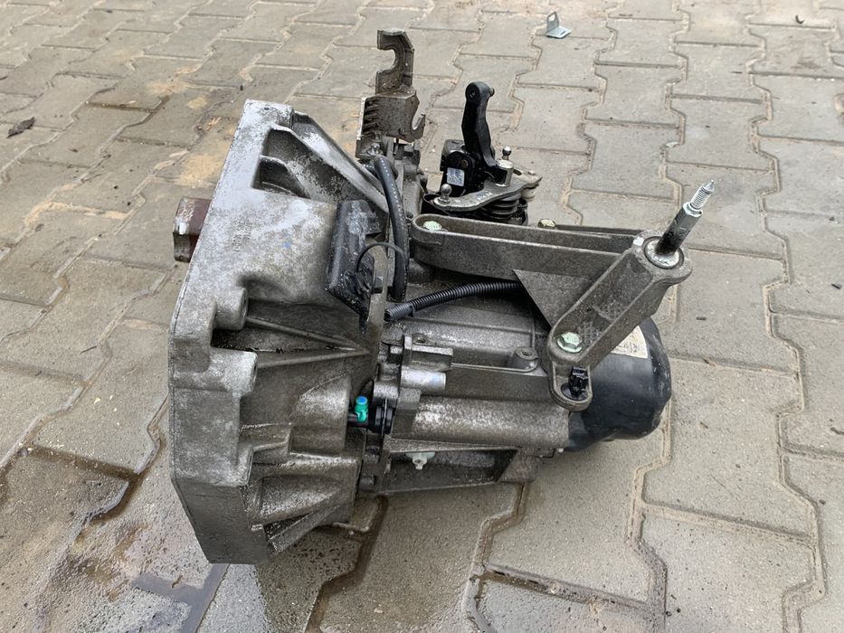 Кпп коробка передач ниссан жук 1.6 Nissan juke разборка