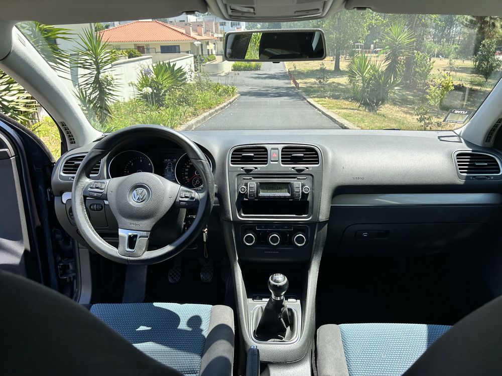 VW Golf VI 1.6 TDI 105 CV