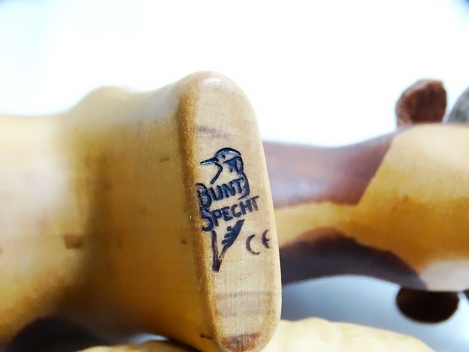 Zestaw 28 ręcznie wykonanych figurek marki Buntspecht