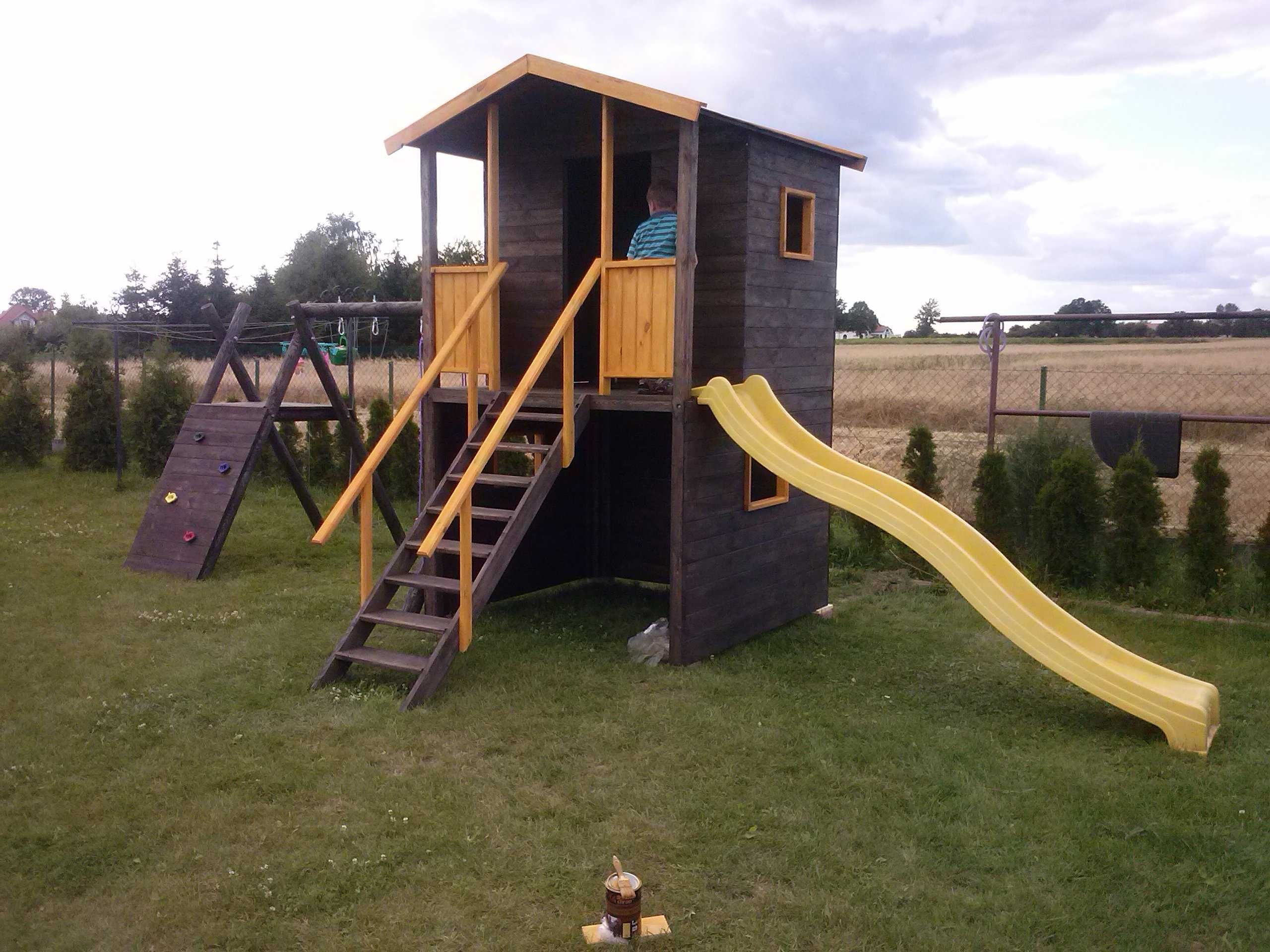 huśtawka ogrodowa drewniana meble ogrodowe ławka plac zabaw