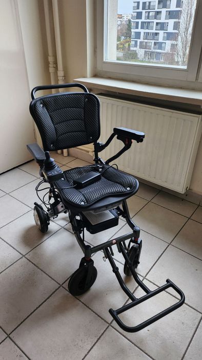 Wózek elektryczny 2 letni
