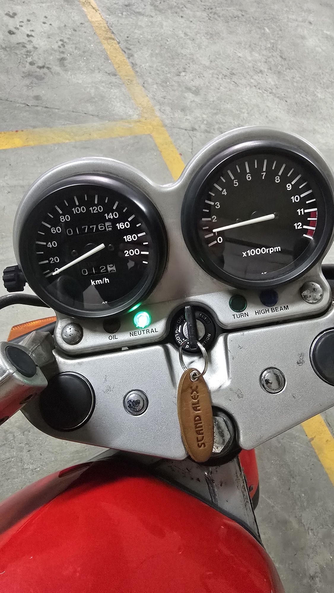 Suzuki Gs 500E com Apenas 1700klm!! Mota completamente Original.