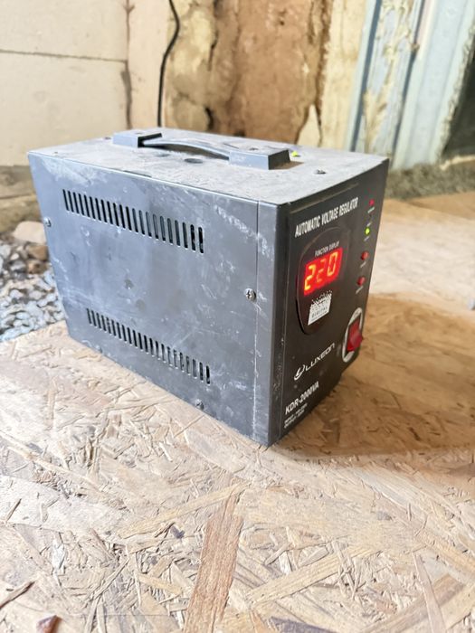 Стабилизатор Luxeon KDR-2000
