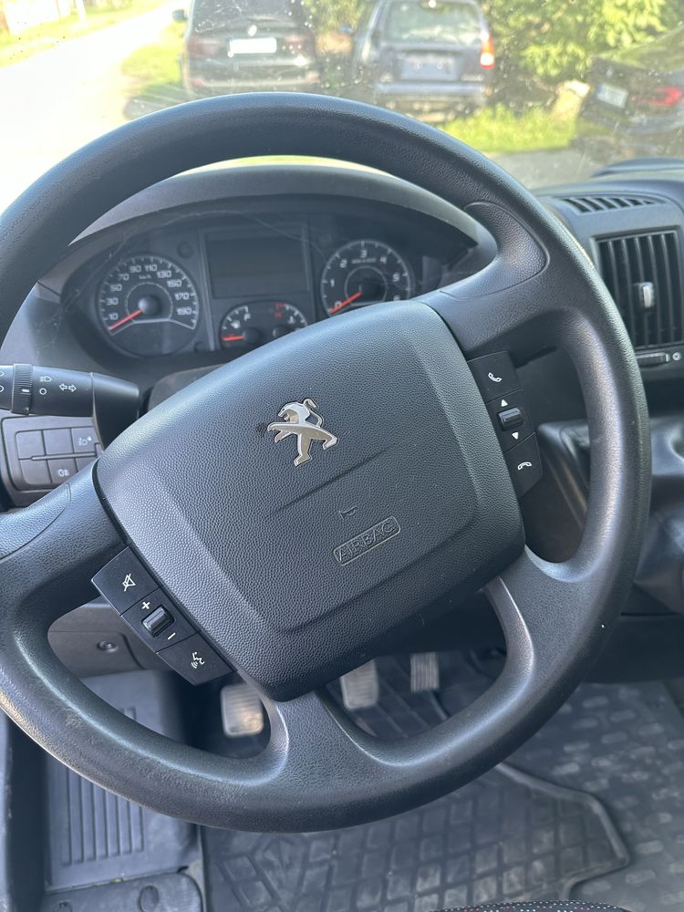 Peugeot Boxer автобус грузовий (Пежо бус боксер грузовий)
