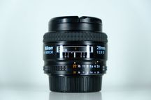 Nikon 28mm f/2.8D + гарантія / без передоплат
