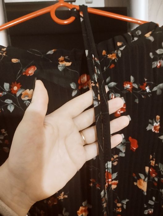 Сукня в дрібну квітку