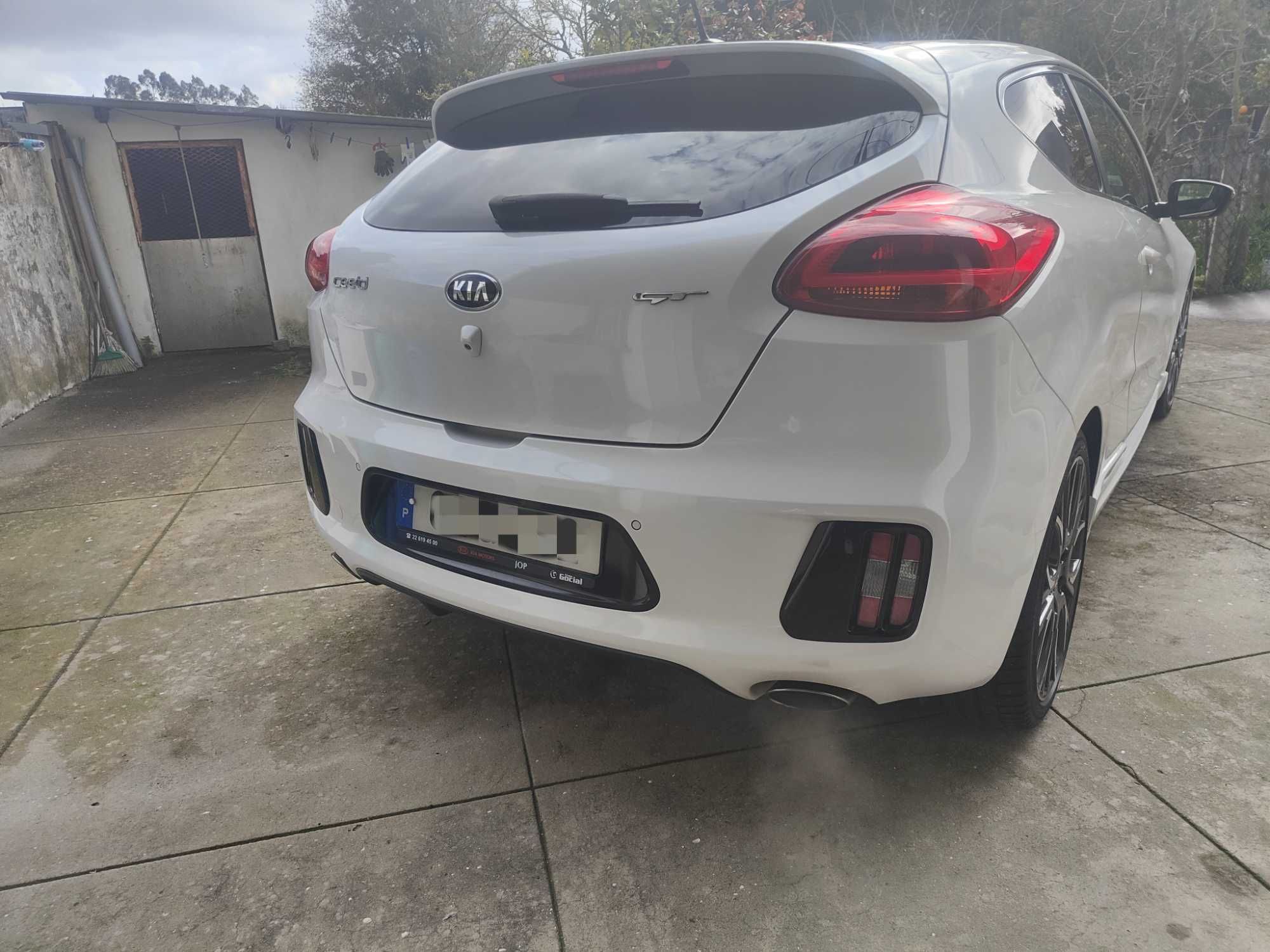 Kia Ceed GT 1.6 204cv
