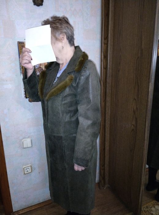 Демисезонное пальто из натурального набука на синтепоне размер 48-50