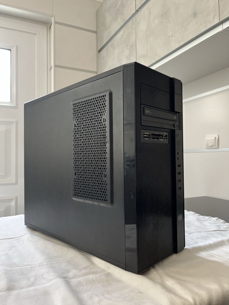 PC Torre com GPU -> MSI GTX 960 CPU -> i5-4590 apenas falta SSD ou HDD