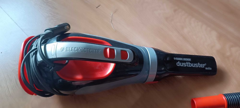 Odkurzacz samochodowy black&decker