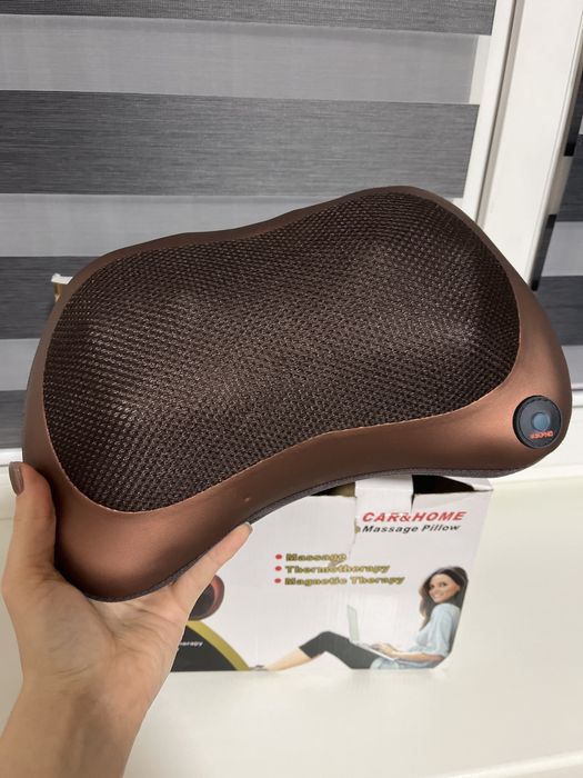 Подушка для масажу шиї, нова