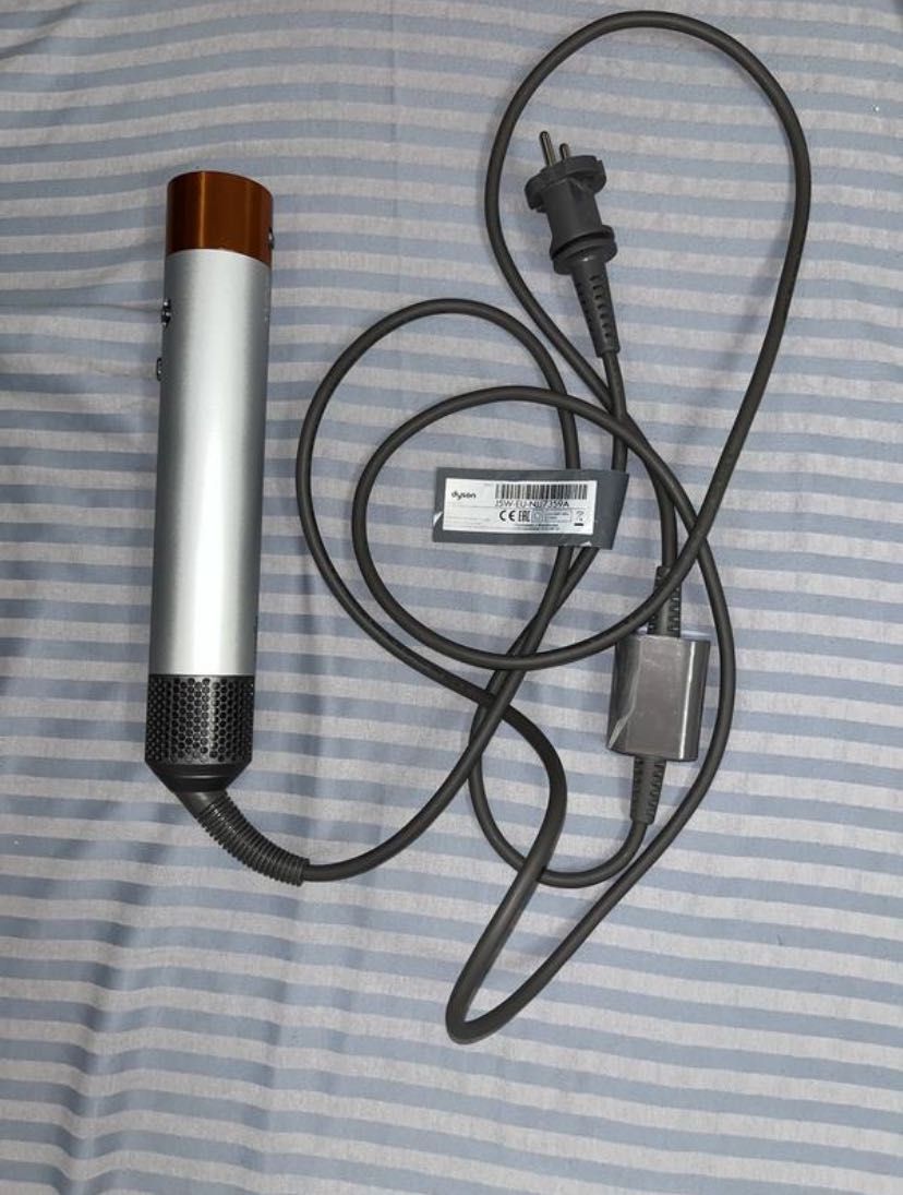 Dyson стайлер фен