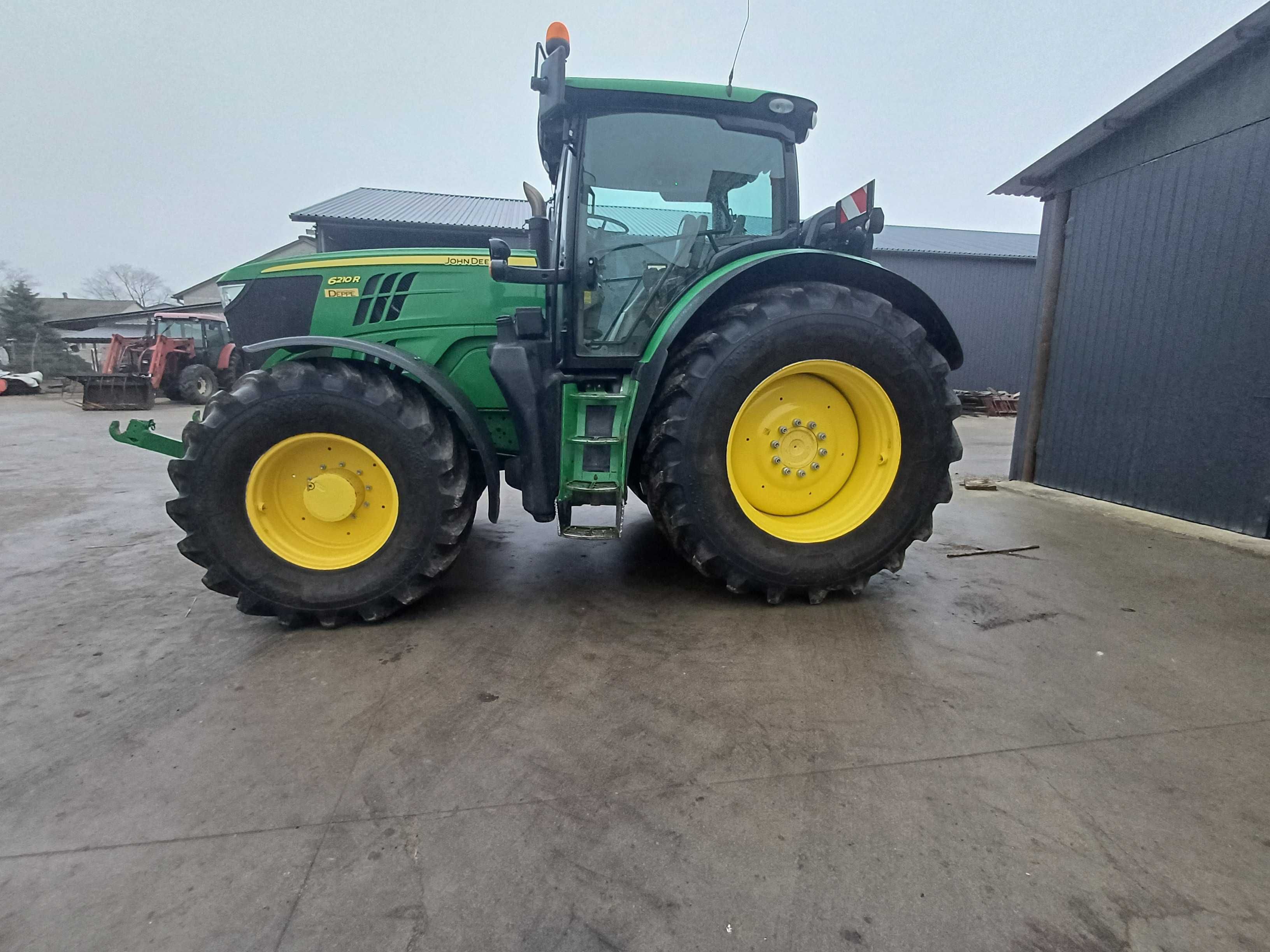 John Deere 6210R Pneumatyka