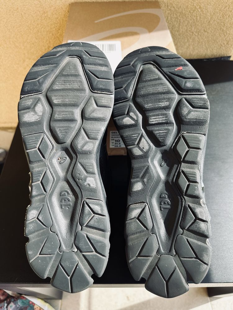 Кроссовки Asics GEL Quantum