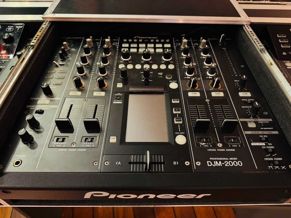 Mixer Pionner DJM2000