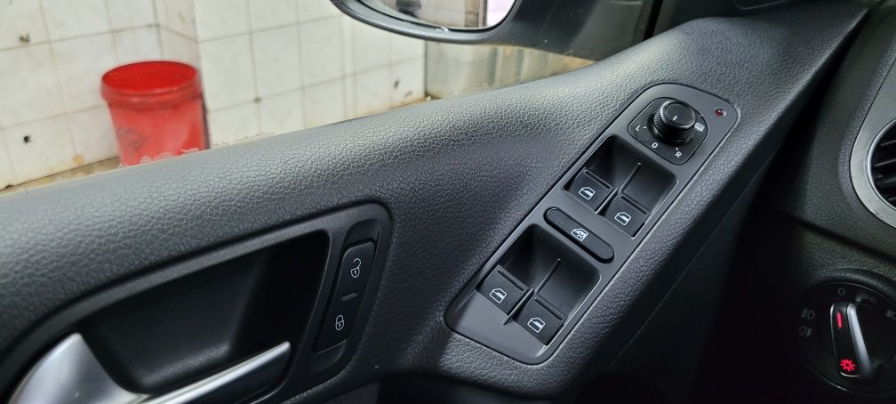 Volkswagen Tiguan 1016г. 1.4 TSI