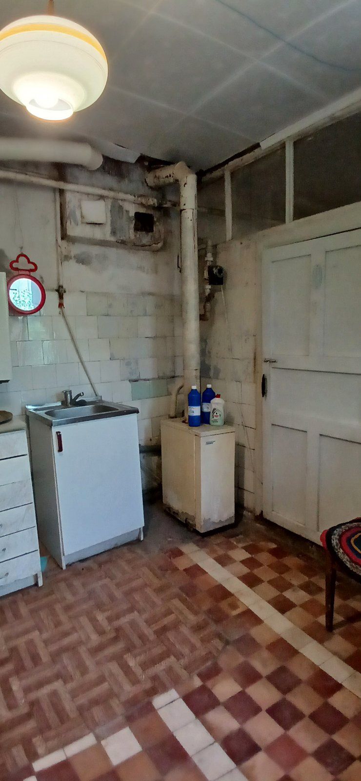 Полдома, ЮТЗ,   отд. двор, в/у,  18000 т.