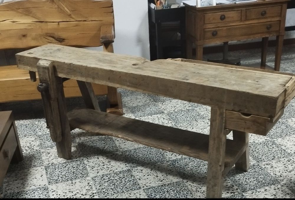 Móvel TV de banco de marceneiro