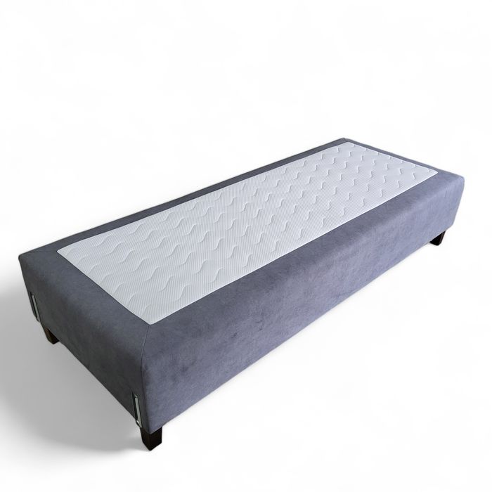 Baza hotelowa. Łóżka hotelowe. Producent