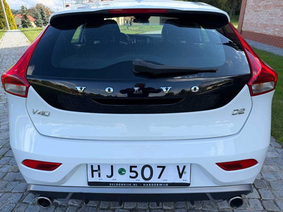 Volvo V40 D2 RDESIGN 2,0 diesel tel.6.00.97.18.18