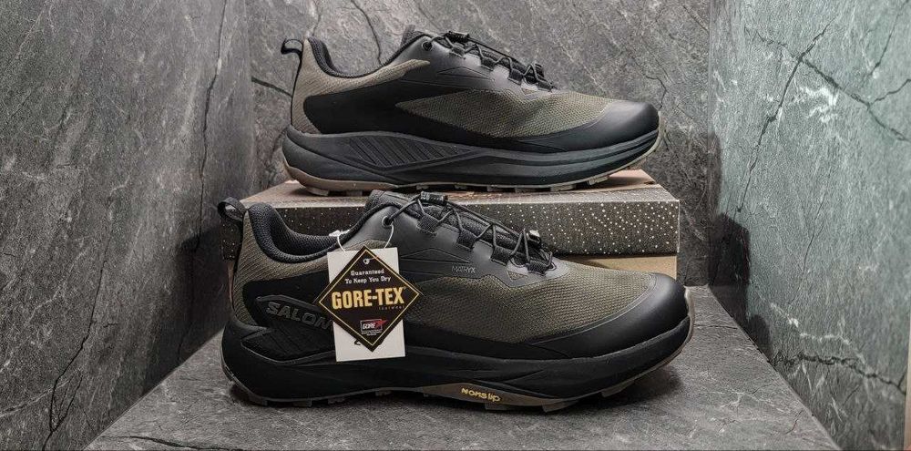 Чоловічі похідні кросівки Salomon Genesis GORE-TEX. Саломон. 41-45.