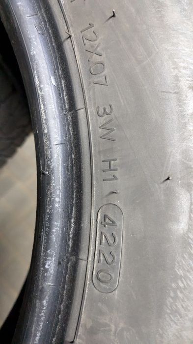 Шини зимові 215/60/R17 Hankook 2020рік 6мм