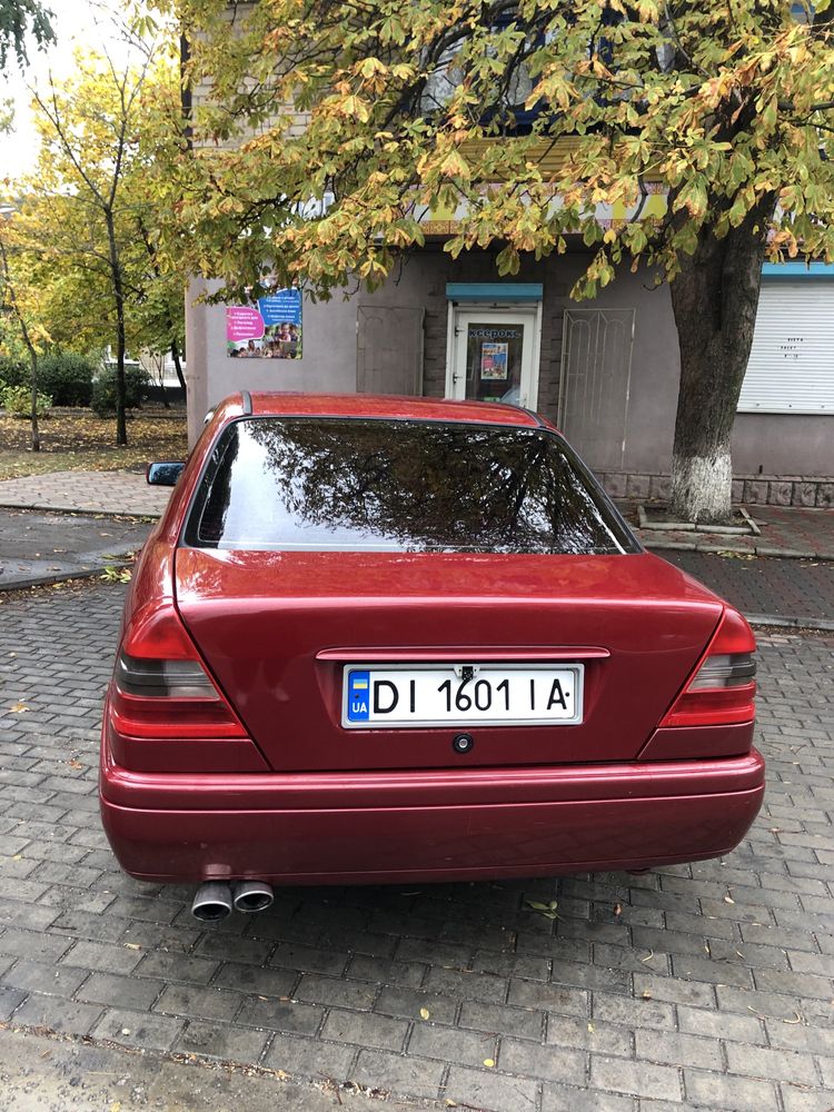 Mercedes-Benz w202