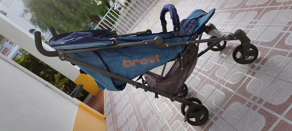 Carrinho Bebé Bengala - Marca Brevi