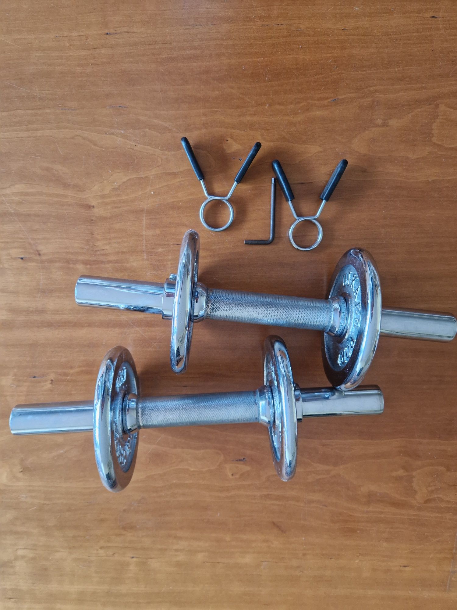 Halteres ajustáveis (8,4 x 2 = 16,8 kg