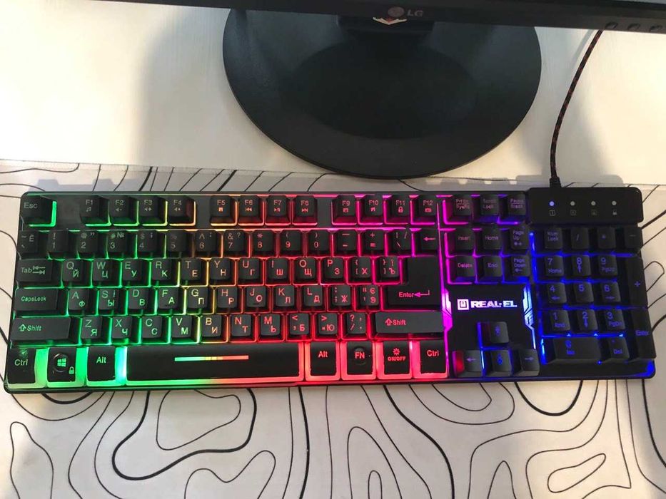 Продам комплект монитор + компьютер