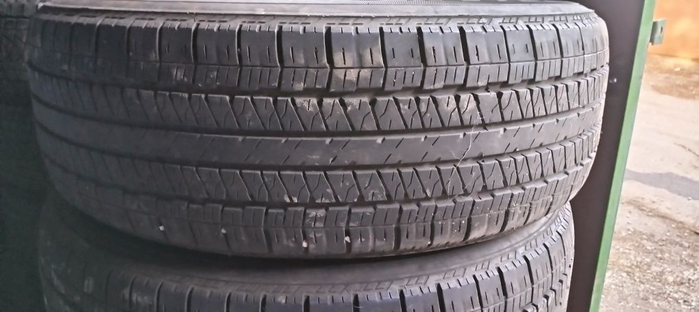 Літні шини 235/60 r18.  Комплект