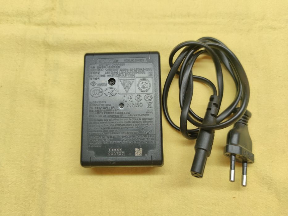 Sony NP‑BG1 зарядное устройство BC‑CSG Cyber‑Shot FG1