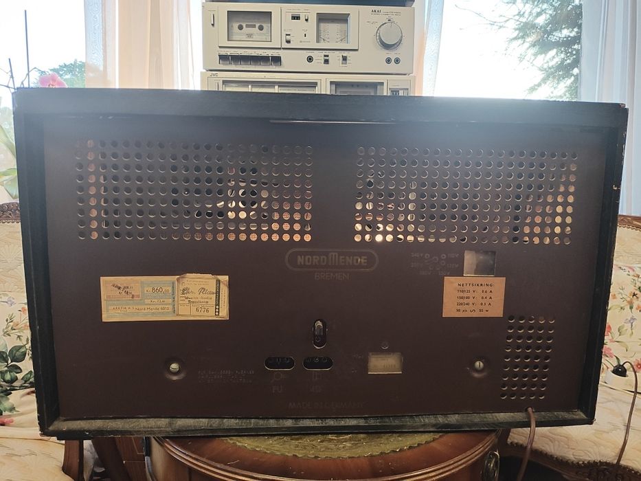 Radio lampowe Nordmende 6010