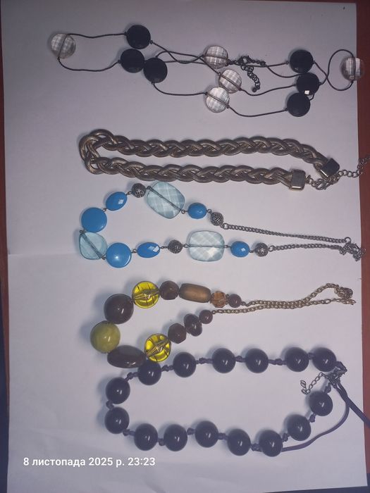 Бижутерію віддам оптом